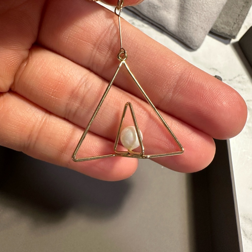 Earring - Picture 3 of 3